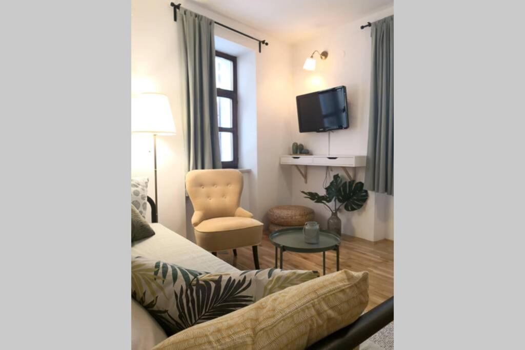 Apartment Saturn In Piran, Kind, Unique, Warm